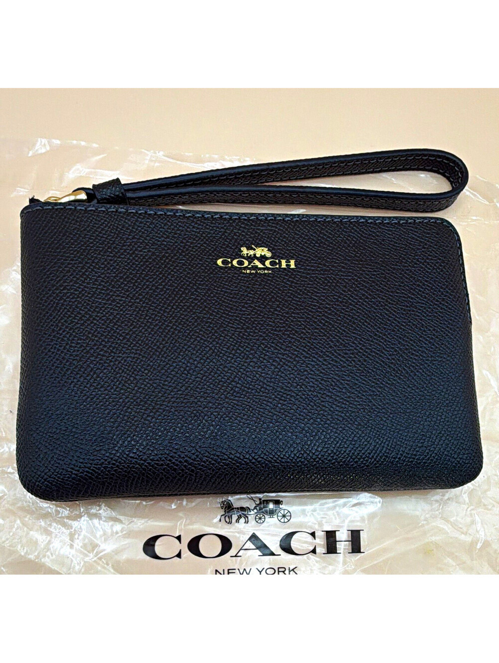 Coach Corner Zip Wristlet Wallet Solid Black Logo Zipper Wrist Strap Women CV396